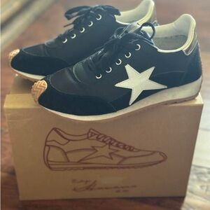 Vintage Havana Black and White Sneakers